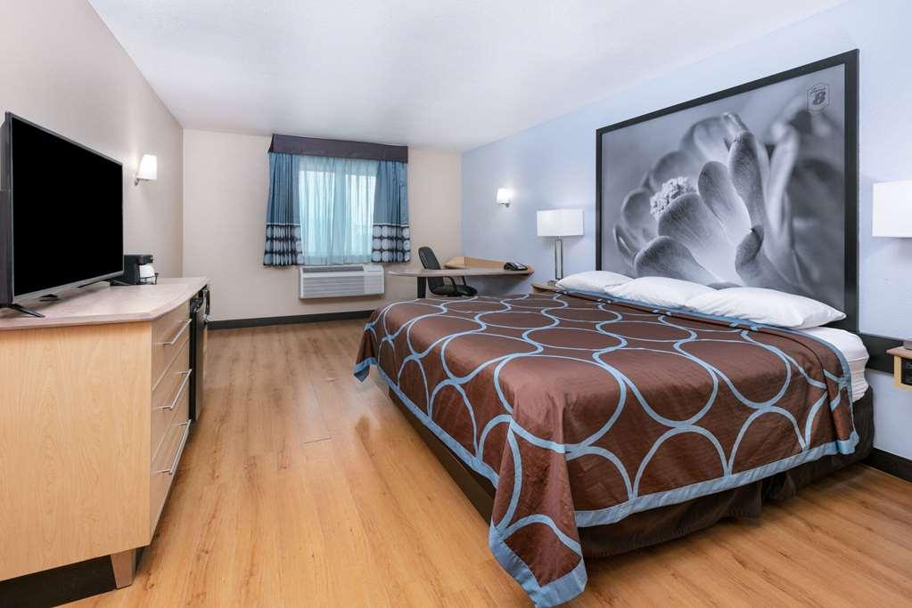 Super 8 By Wyndham New Braunfels I-35 Hotel Ruang foto
